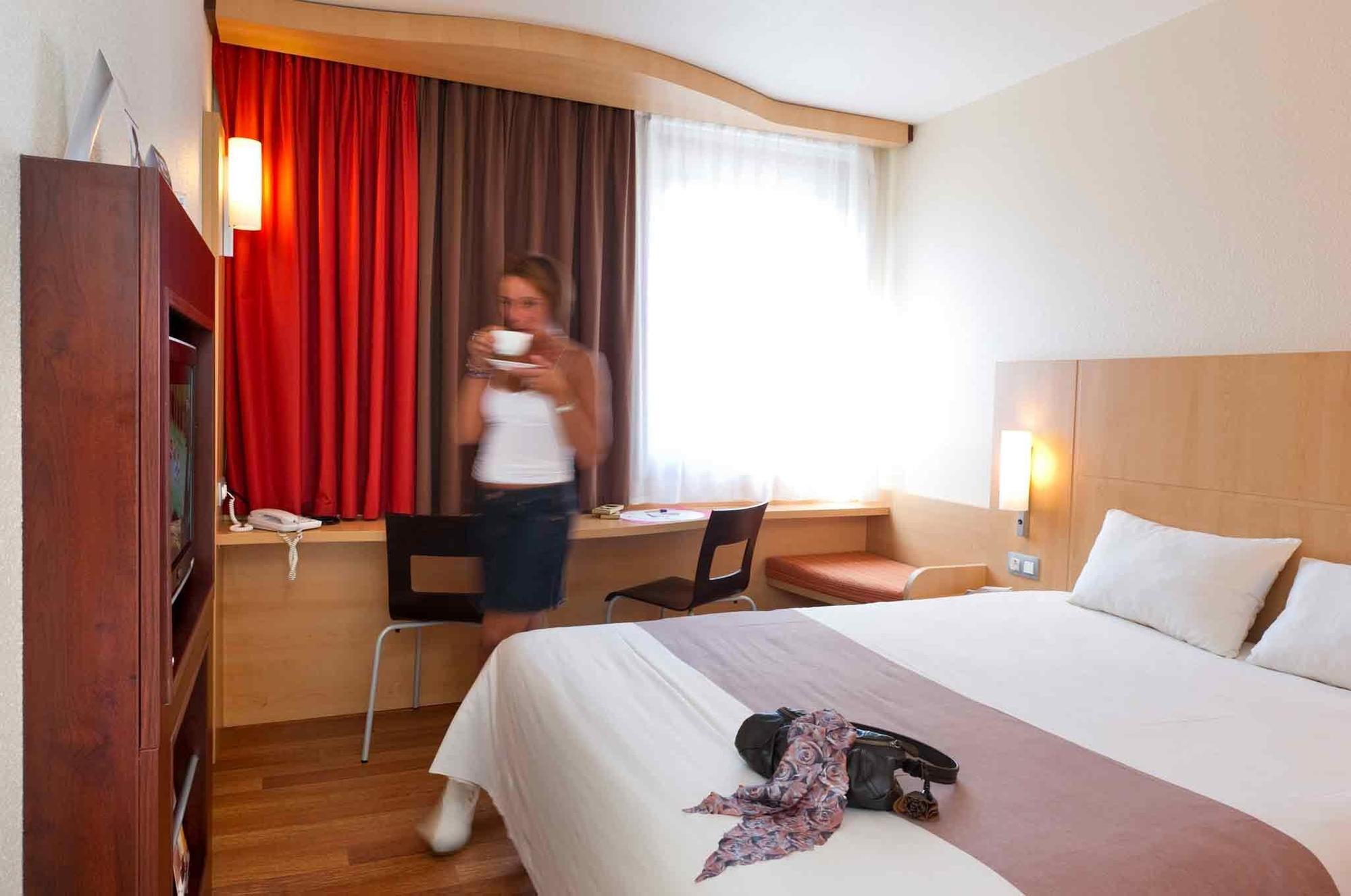 Ibis Hotel Brussels Expo Atomium Jette Exterior photo